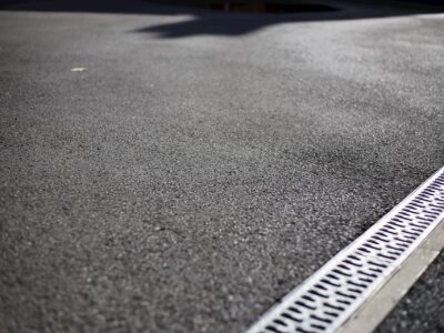 Tarmacadam driveway specialists Kent
